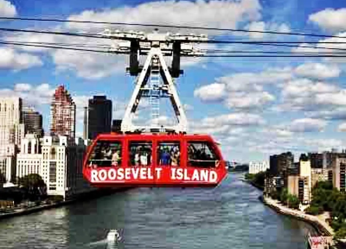 アパート Manhattan Next, Private 2 Bedroom Apt With Backyard In Lic! ニューヨーク 米国